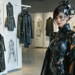 découvrez nicole mclaughlin, l'artiste visionnaire qui révolutionne la mode et le design avec ses créations innovantes et audacieuses.